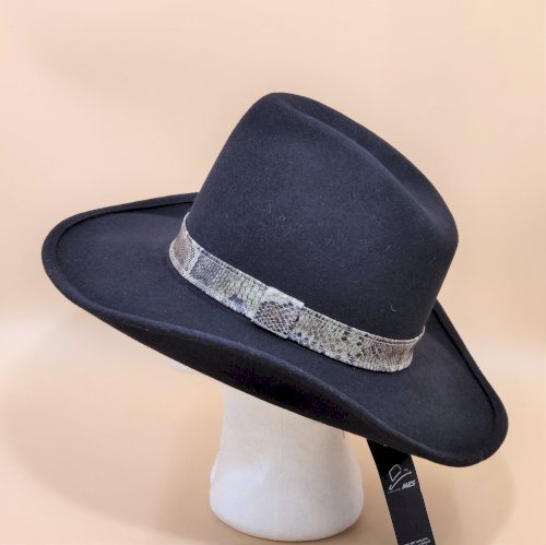 Kowbojski kapelusz z filcu wełnianego z szerokim rondem 